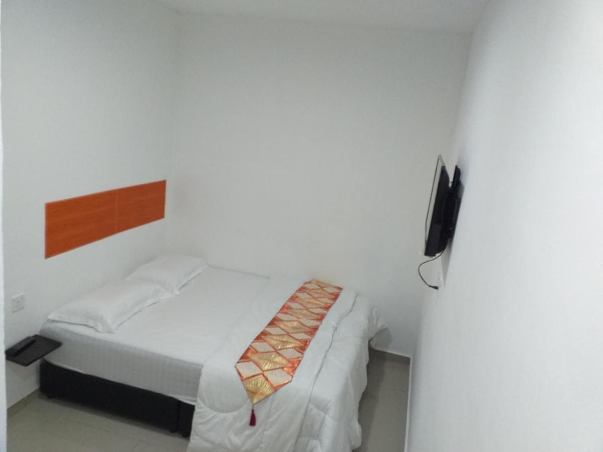 Orange Villa Hotel Near Palm Mall Seremban Exteriör bild